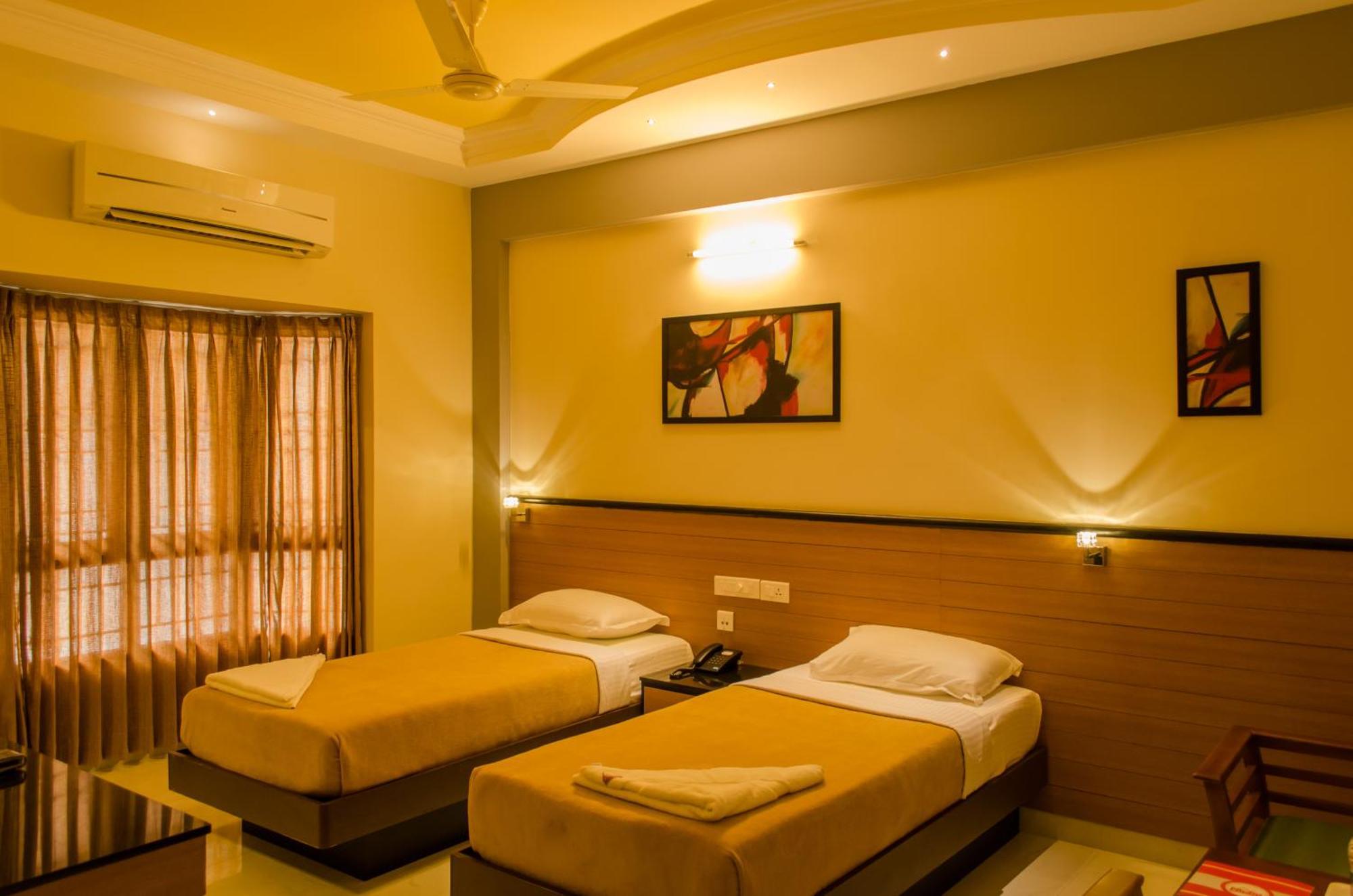 Kohinoor Hotels Erode Habitación foto